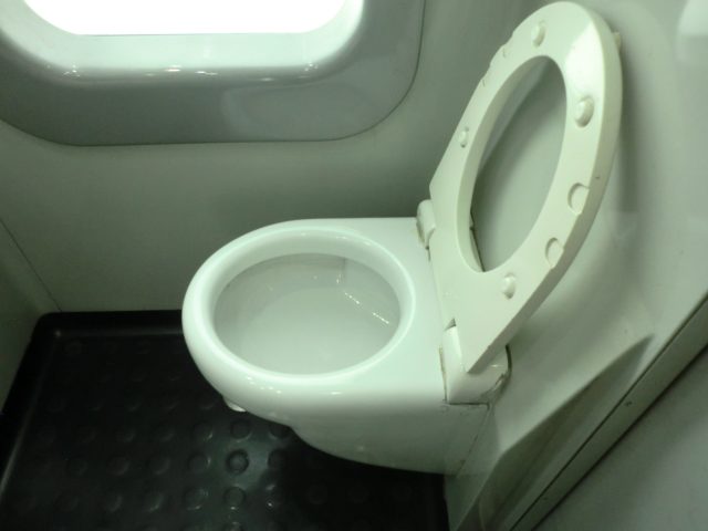 イタリアの電車のトイレ